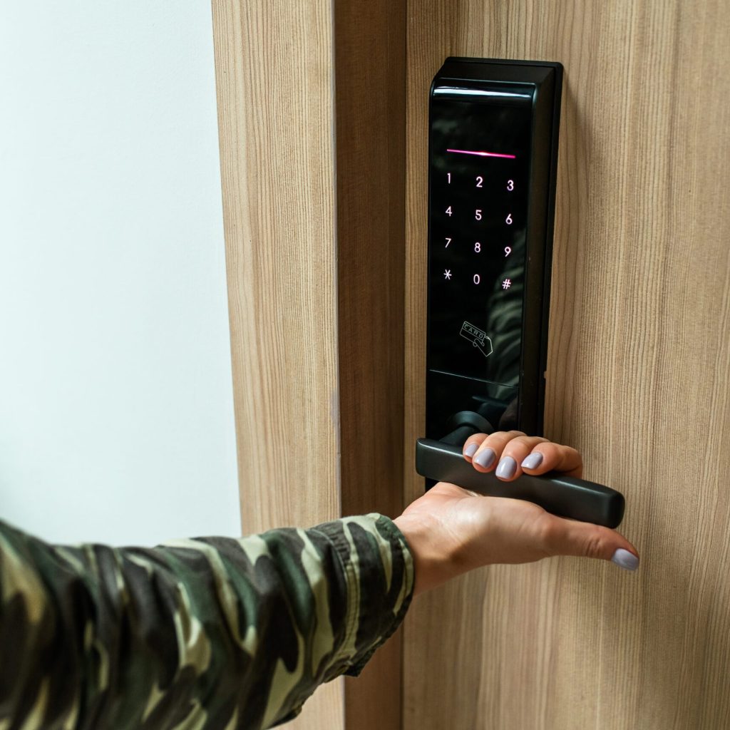 Smart Key Lock for Safety Smart Key Lock for Safety